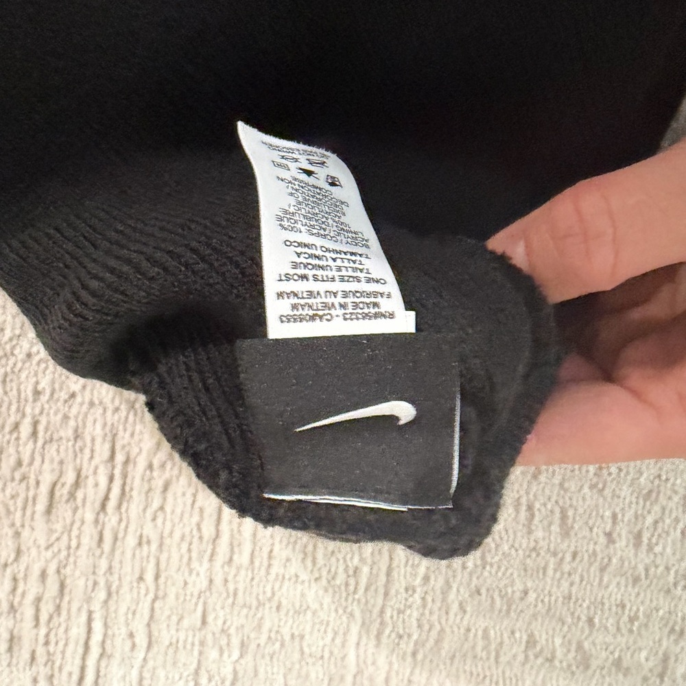 Nike Stussy Black Beanie - Picture 3 of 3